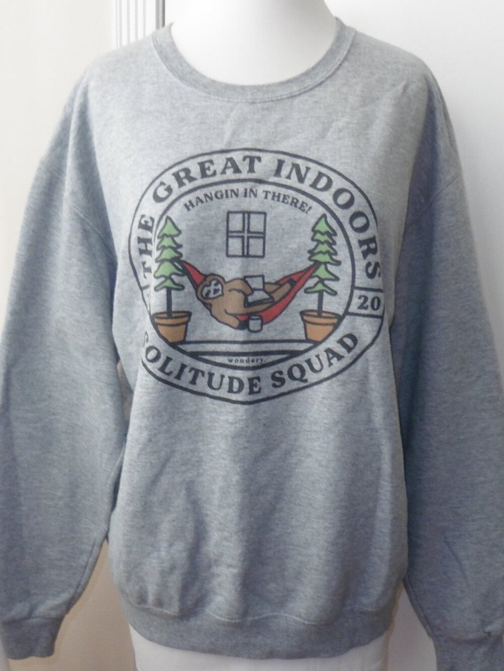 Wondery The Great Indoors Solitude Squad Sloth Sweatshirt Medium